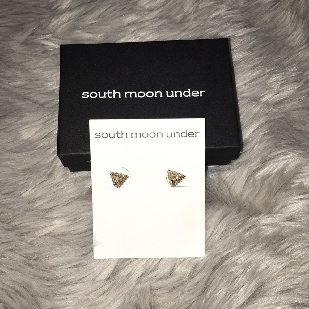 Pyramid Stud Earrings - Picture 5 of 5